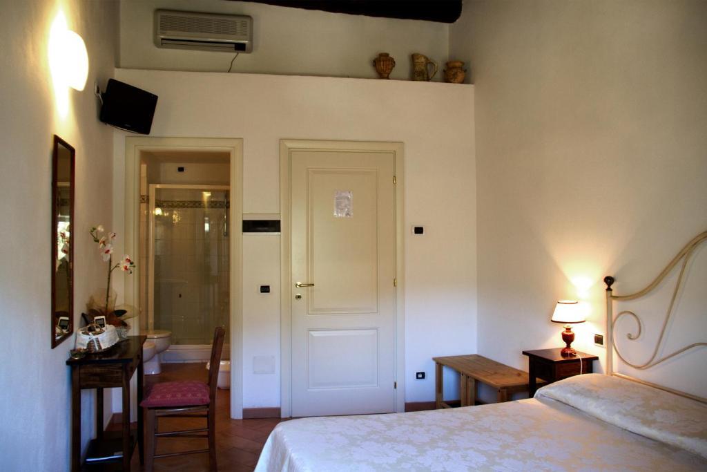 ليفانتو L'Antica Pieve Bed & Breakfast الغرفة الصورة